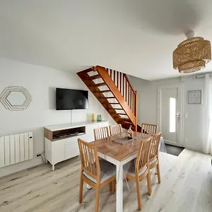 Jolie Maison Bord De Dinard